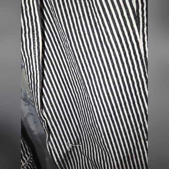 Anne Klein seersucker blazer - Picture 3 of 7